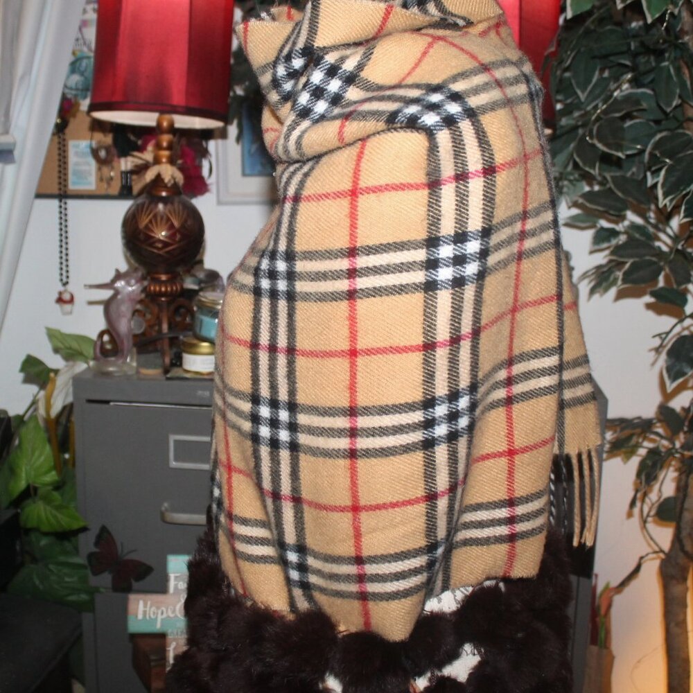 Nova Check Tartan Plaid Wrap w Fringe and Genuine Rabbit Fur Bottom Sz OS S M L - Picture 4 of 8